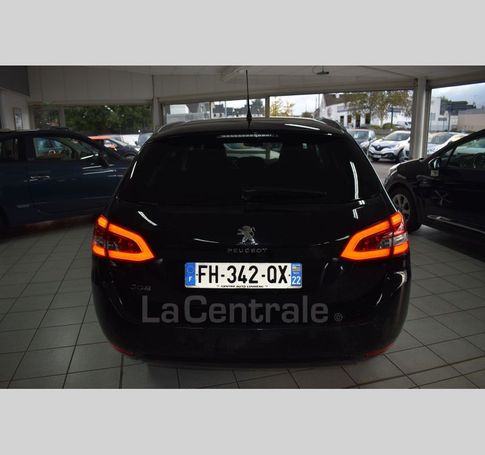 Peugeot 308 SW 1.2 PureTech 130 96 kW image number 3