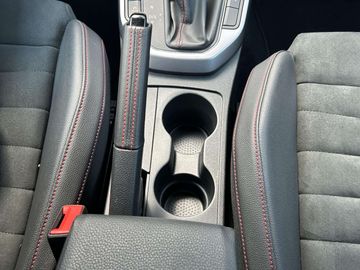 Car image 30