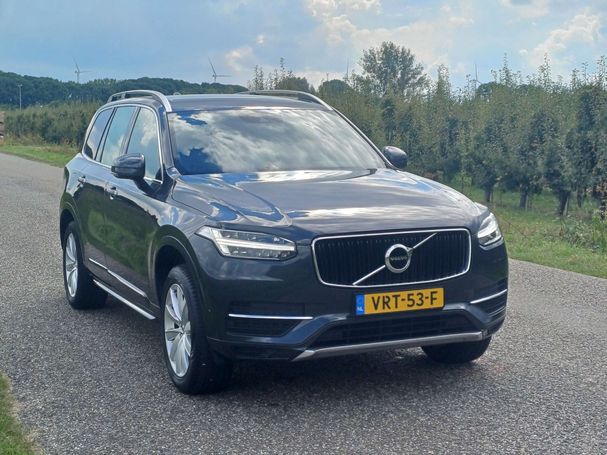 Volvo XC90 Inscription AWD D4 140 kW image number 3