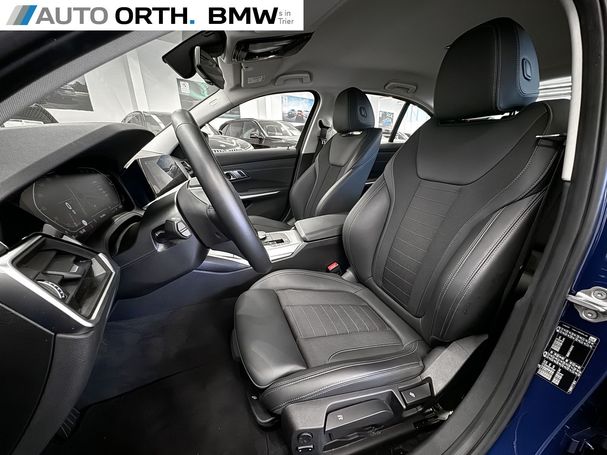 BMW 320i 135 kW image number 12