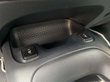 Car image 36