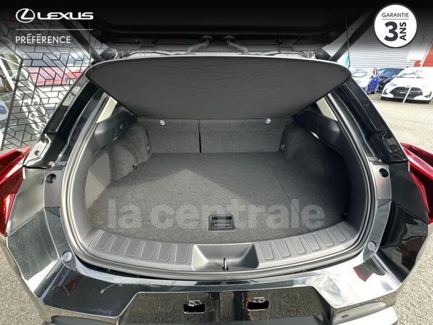 Lexus UX 300h 146 kW image number 11