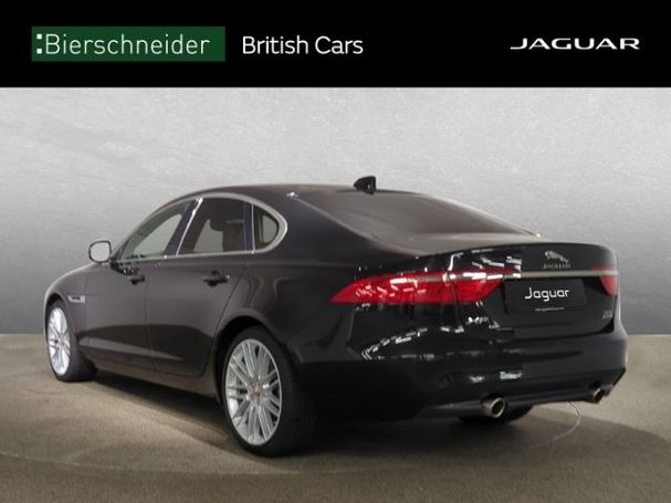 Jaguar XF 30t Portfolio 221 kW image number 4