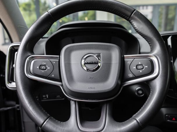 Volvo XC40 D3 Momentum Pro 110 kW image number 23