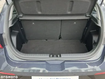 Car image 32