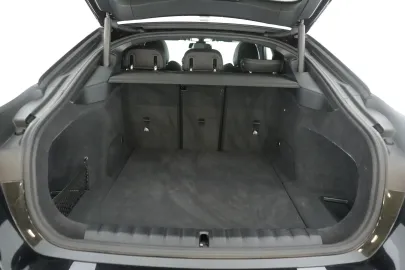 Car image 38