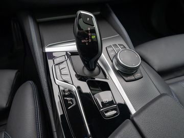 Car image 35