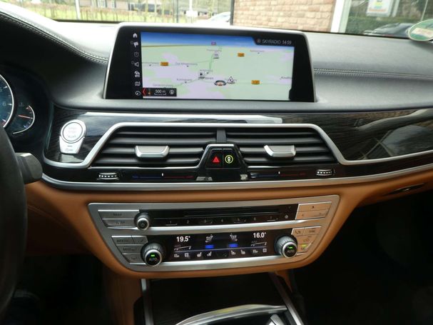 BMW 740i 241 kW image number 19