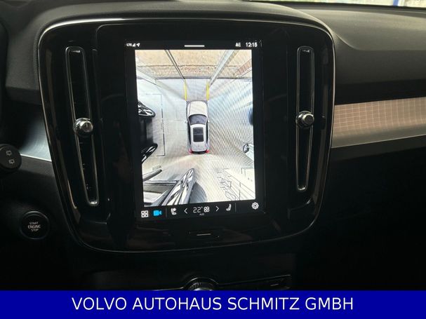 Volvo XC40 B4 Plus Dark 145 kW image number 5