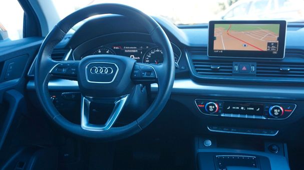 Audi Q5 40 TDI quattro Sport 140 kW image number 10