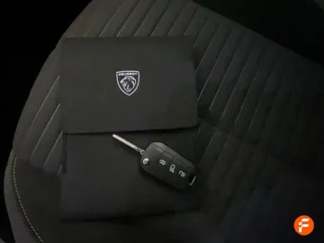 Car image 31