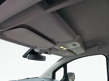Car image 34