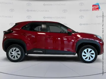 Car image 3