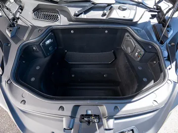 Car image 43
