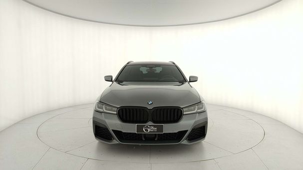 BMW 520d Touring 140 kW image number 2