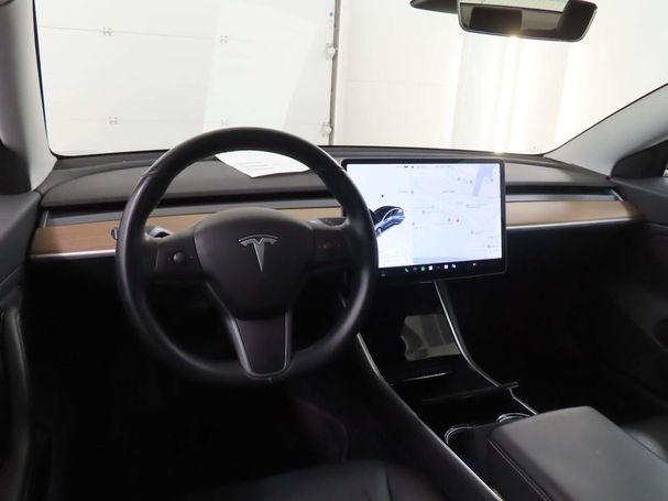 Tesla Model 3 Long Range AWD 155 kW image number 4