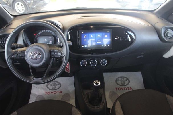 Toyota Aygo X 1.0 VVT-i 53 kW image number 17