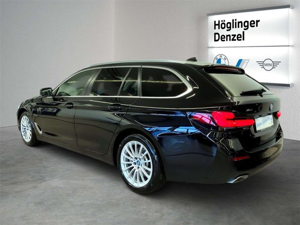 BMW 530i Touring xDrive 185 kW image number 10