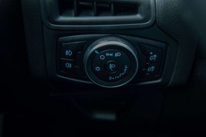 Car image 33