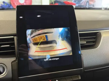 Car image 33