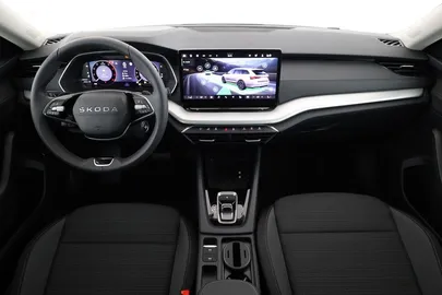 Car image 30
