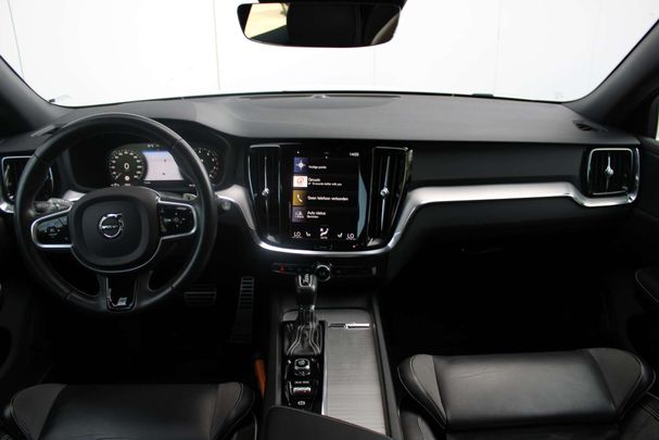 Volvo V60 T4 T8 140 kW image number 3