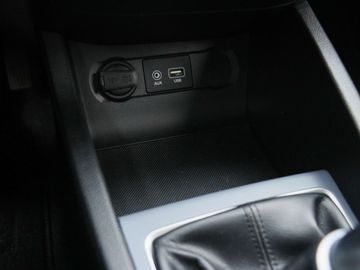 Car image 33