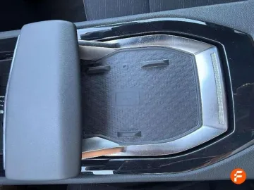 Car image 33