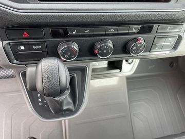 Car image 36