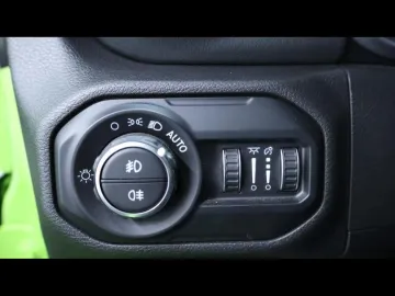 Car image 37