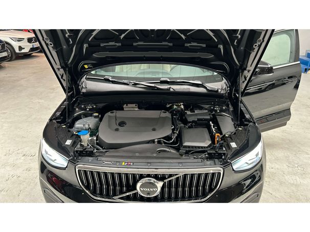 Volvo XC40 B4 Plus Bright AWD 145 kW image number 42