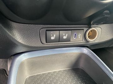 Car image 26