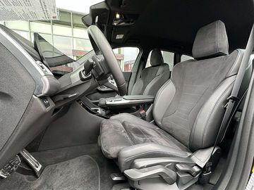 Car image 37