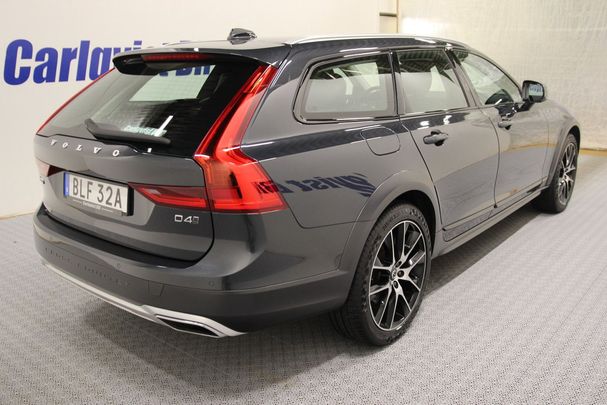 Volvo V90 Cross Country D4 AWD 140 kW image number 3