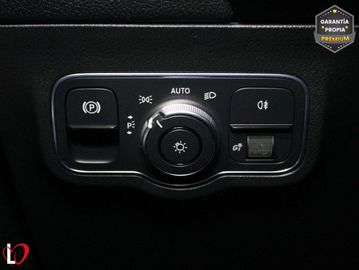 Car image 36