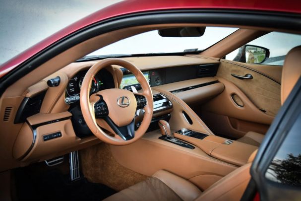 Lexus LC 500 351 kW image number 5