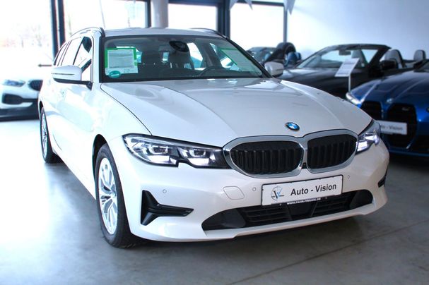 BMW 320d Touring Advantage 140 kW image number 3