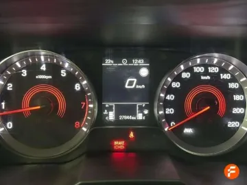 Car image 26