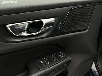 Car image 42