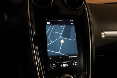 Car image 30