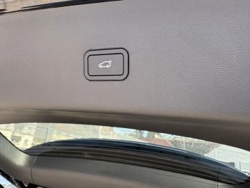 Car image 49