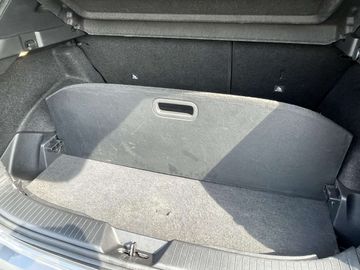 Car image 36