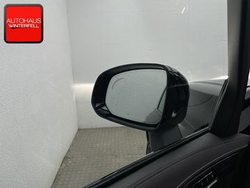 Car image 35