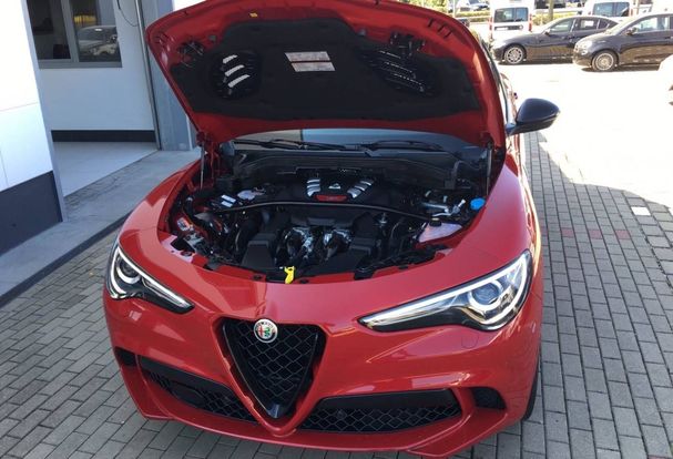 Alfa Romeo Stelvio V6 2.9 Quadrifoglio 375 kW image number 14