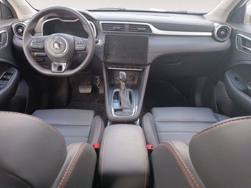 Car image 10