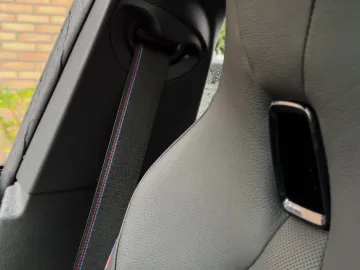 Car image 36