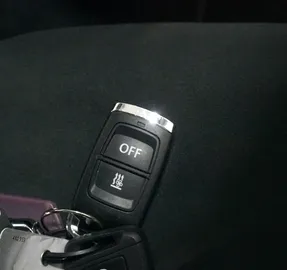 Car image 34