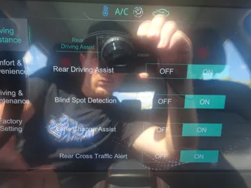 Car image 32
