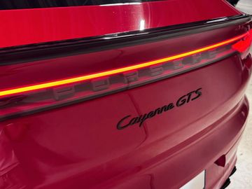 Car image 29