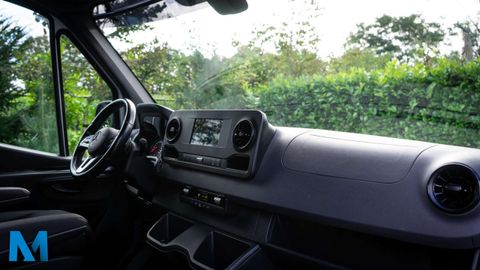 Car image 31